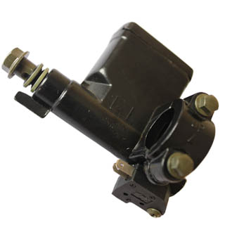 Right Upper Disc Brake Pump With Mirror Mount for 50cc-250cc ATV